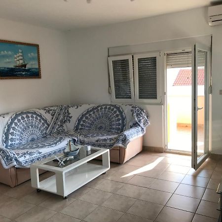 Apartmani Livk Debeljak Екстериор снимка
