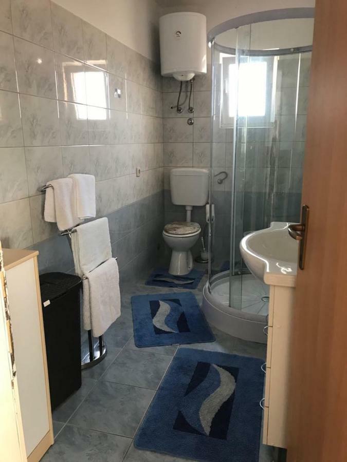 Apartmani Livk Debeljak Екстериор снимка