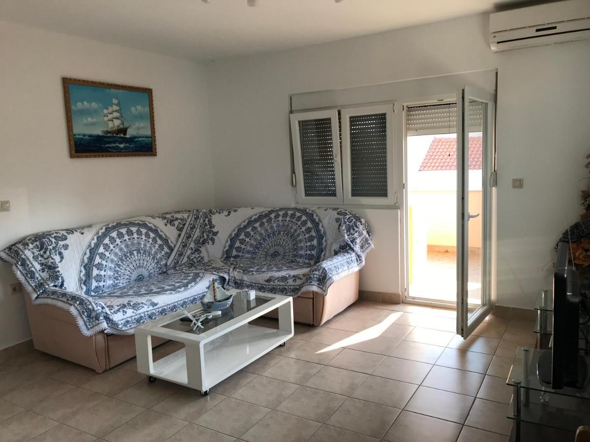 Apartmani Livk Debeljak Екстериор снимка